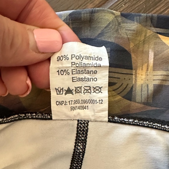 Dona Jo Fitwear Pittsburgh Themed Capri Leggings Running Exercise Yoga Size 1 - Picture 5 of 6